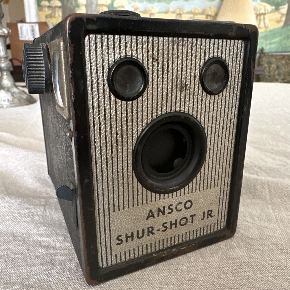 Vintage 1940's ANSCO Shur-Shot Jr. Box Camera